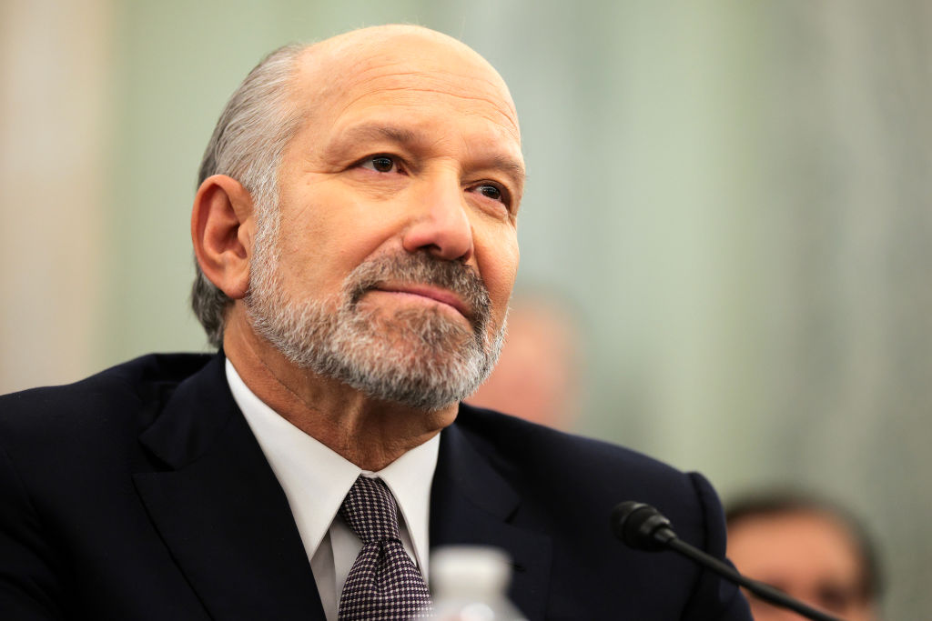 More than 20 senior administrators are urging Congress to give the General Services Administration full annual access to the Federal Building Fund, according to a letter sent Thursday.