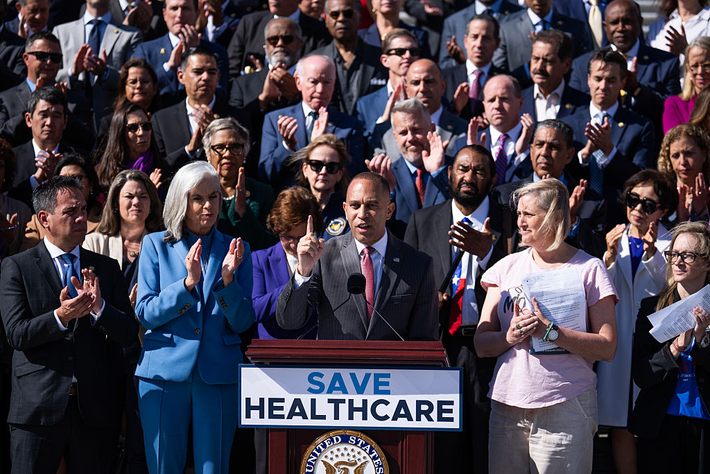 House Democratic leadership showed polling today to their rank-and-file members in a bid to keep the government closed until they get a deal on Obamacare.