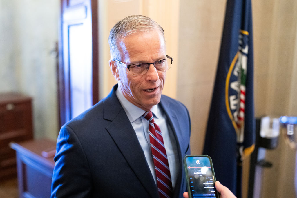 Senate conservatives are threatening to derail efforts to pass bipartisan government funding bills, stoking new tensions with GOP leaders.