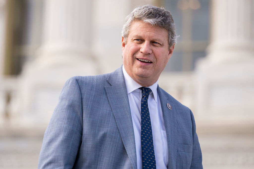 Rep. Bill Huizenga (R-Mich.) wrote last week to acting Comptroller of the Currency Michael Hsu and FDIC board member Jonathan McKernan, who co-chair a special committee currently handling the investigation into allegations of workplace discrimination and harassment at the bank regulator.