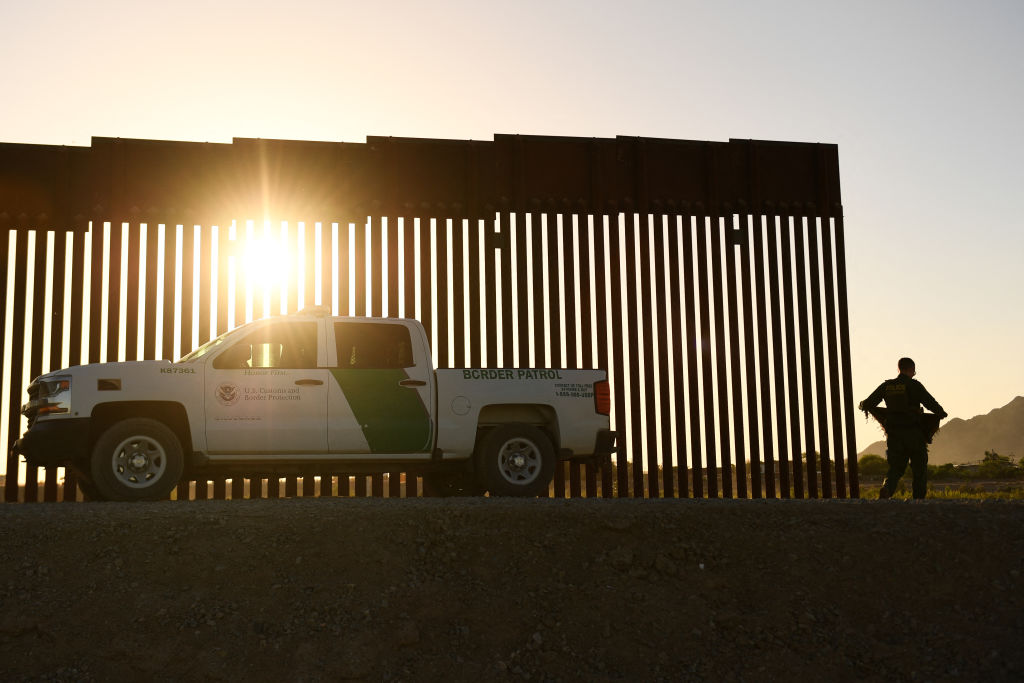 Vulnerable Dems find footing on border messaging