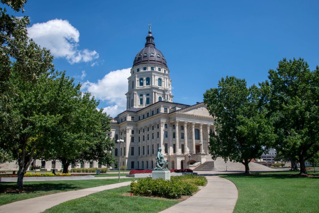 Republicans in the Kansas legislature are planning to petition to call themselves into a special session on redistricting, circumventing Gov. Laura Kelly.