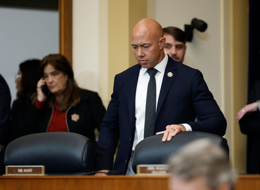 Rep. Brian Mast is introducing a bill that would treat the sales of AI chips to “countries of concern” similarly to military arms’ sales.